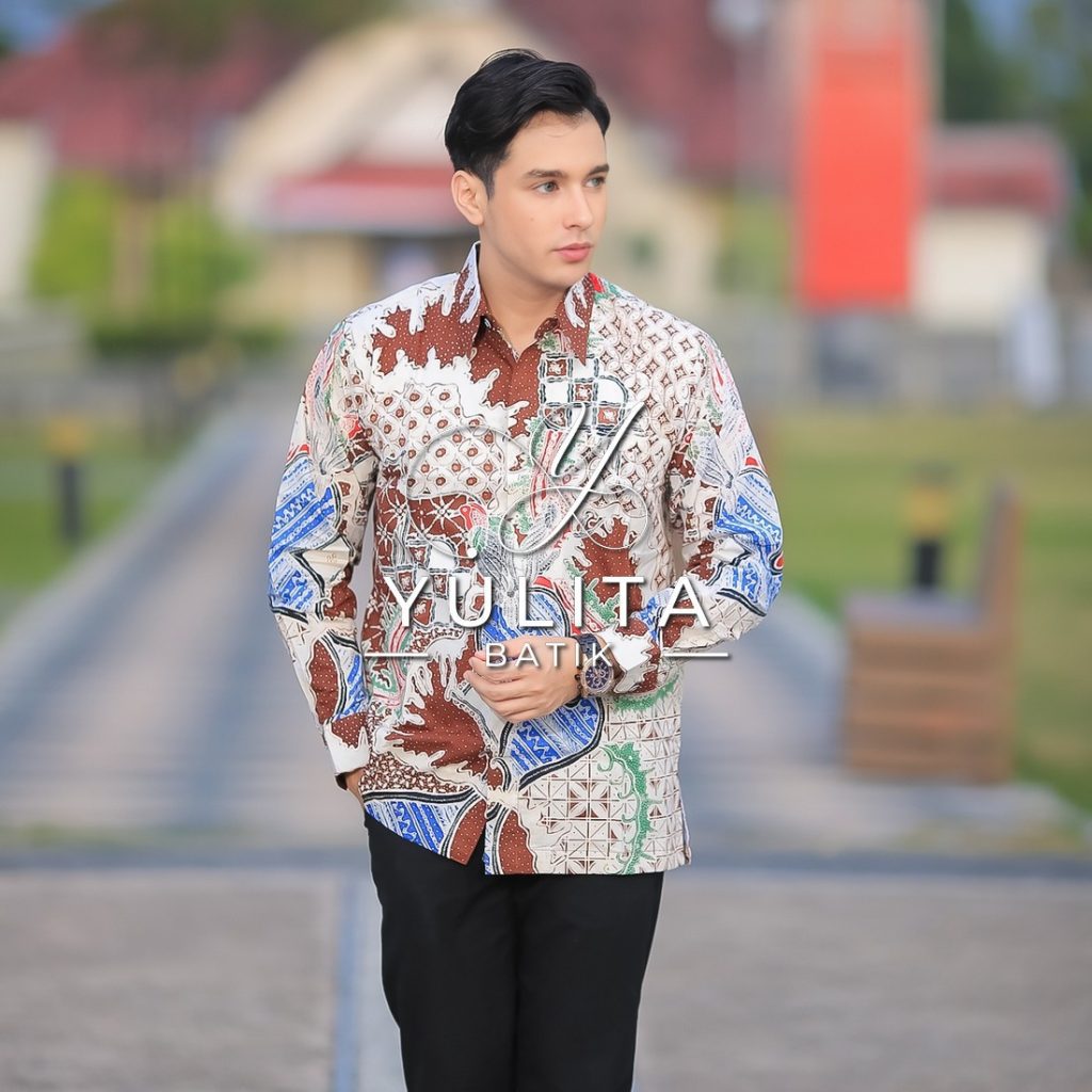 Produsen Kemeja Batik Pria Premium: Jaminan Bahan Tenun dan Primis Semi Tulis Motif Rapi
